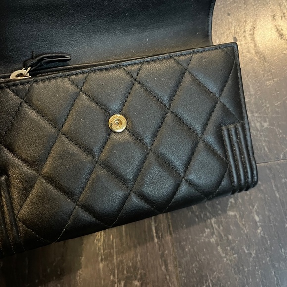 Chanel Black gold Boy Flap Trifold Wallet leather with authentication card - Picture 2 of 16